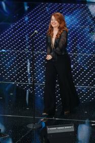 Sanremo 2016: i look femminili nella serata cover 14