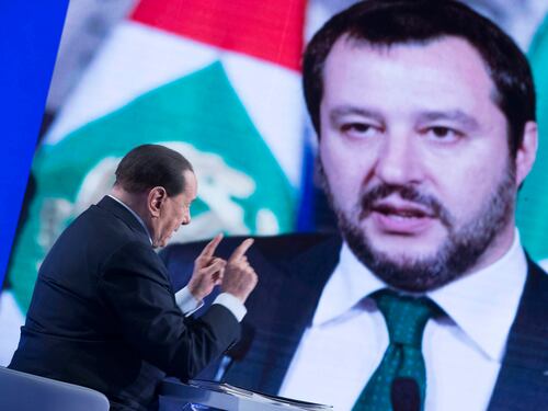 L'ok da Berlusconi alla federazione del centrodestra: "Magari nascesse un partito unico.."