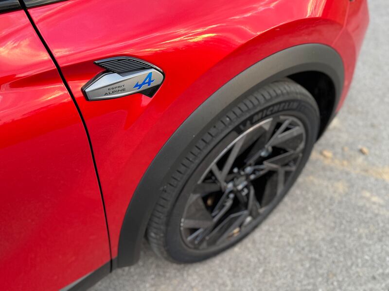 Renault Captur E-Tech 2025: guarda la gallery del B SUV ibrido 13