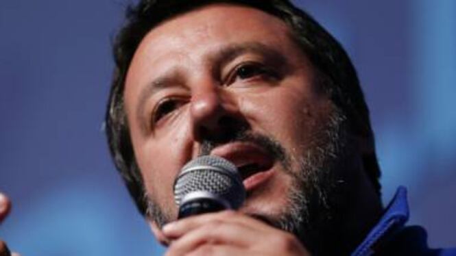 Salvini: "Stufo di essere attaccato dall'alleato Di Maio"