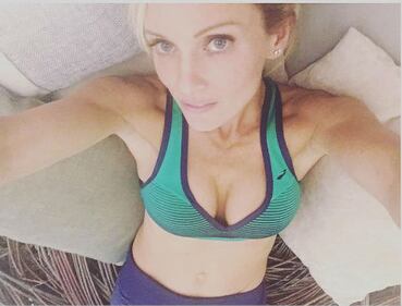 Justine Mattera completamente nuda 14
