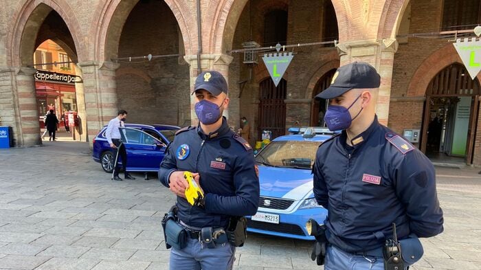 "Scordatevi la Celere: chi opera nei cortei da noi fa anche il clown"