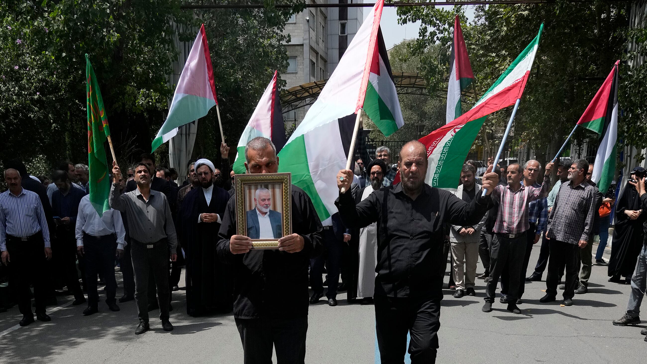 L'asse del male minaccia l'escalation. Ma Hamas è debole, crisi Hezbollah-Iran