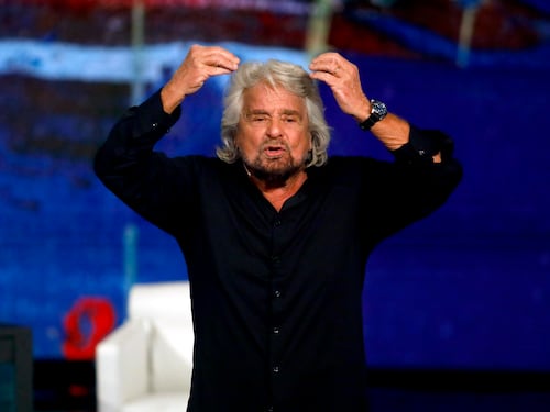 "Ho peggiorato l'Italia". Grillo show da Fazio, tra deliri e propaganda