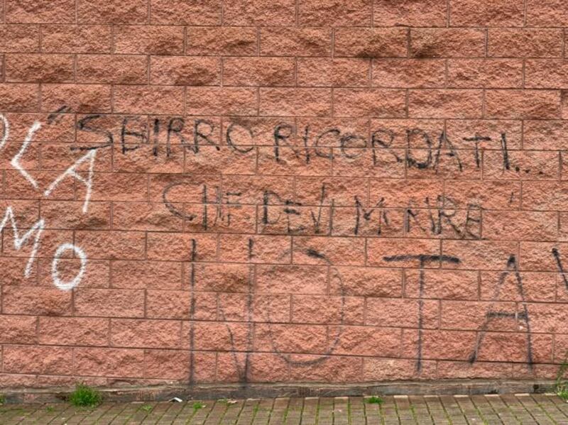Modena e Bologna, le carceri devastate e le minacce sui muri 1