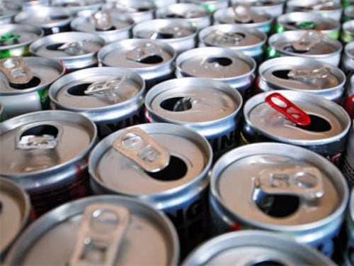 Energy drink e adolescenti, studio pediatri: "4 su 10 cominciano prima dei 12 anni"