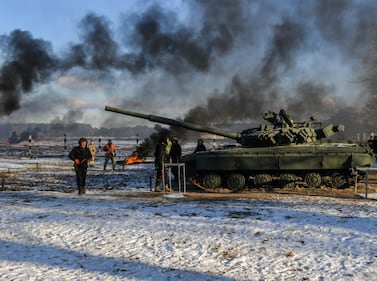 Ucraina, Poroshenko partecipa a un'esercitazione militare 12