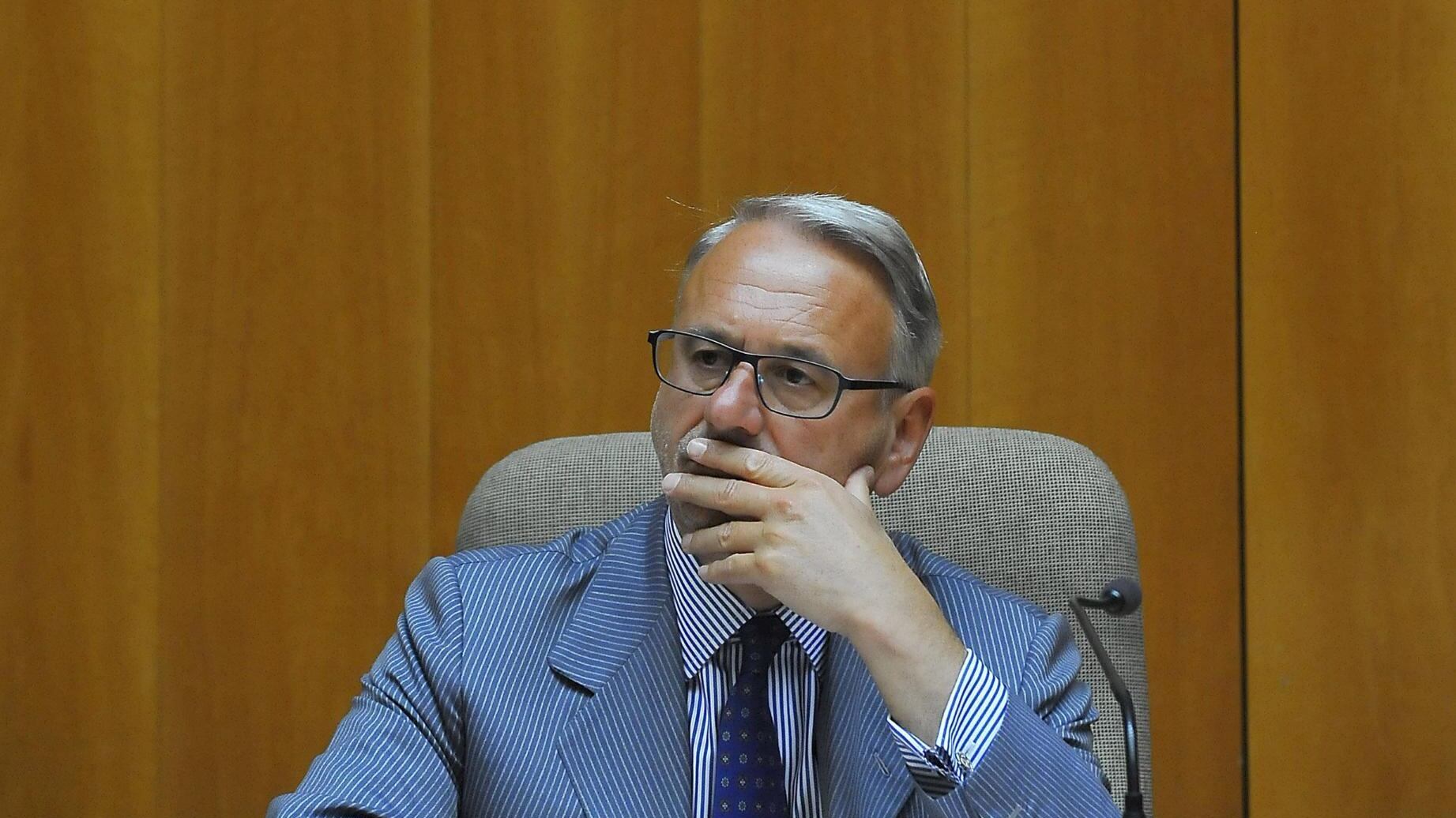 Csm tempio dei privilegi: doppio incarico al giudice