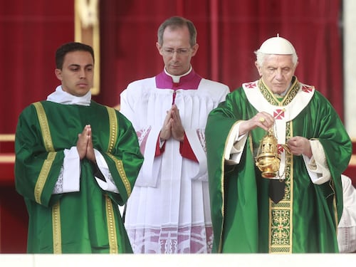La vita pubblica di papa Benedetto XVI