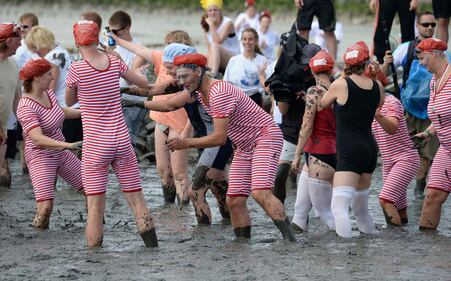 Arrivano le Mudflat Olympics, le Olimpiadi del fango 17