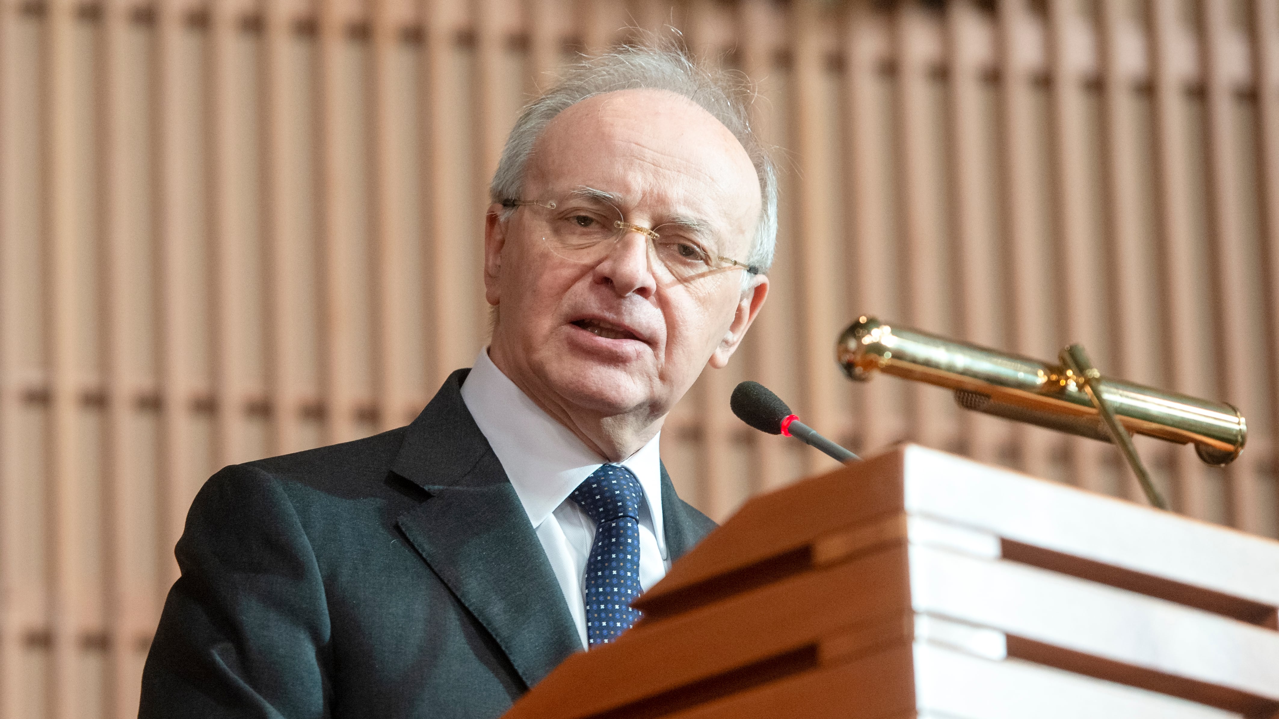 "I giudici temono indagini sui loro soldi"