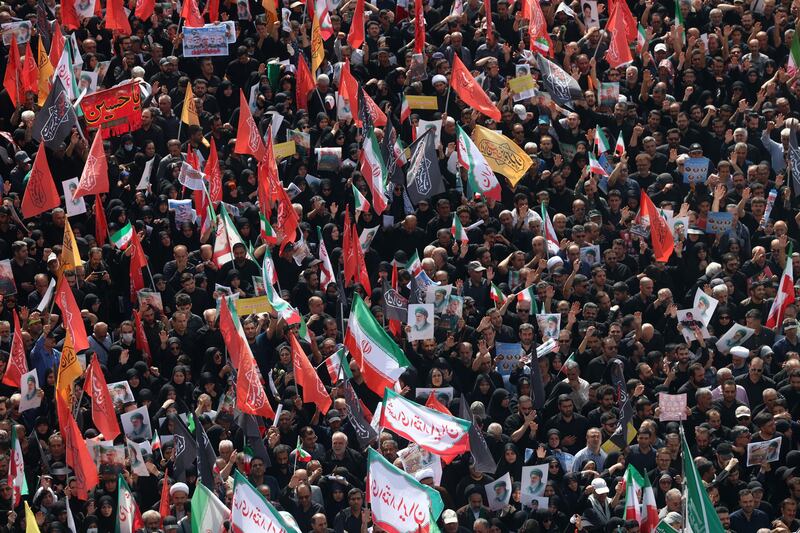 Teheran scende in piazza per i funerali dei "martiri" della guerra dei 12 giorni 6