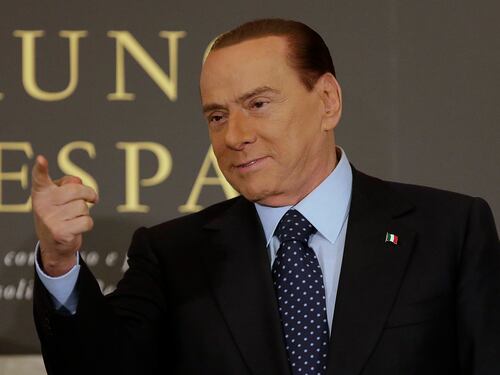 Il Cav: "Se Monti si candida faccio un passo indietro"