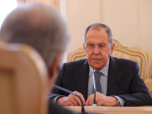 La sfida diplomatica di Erdogan. "Mosca e Kiev devono parlarsi". Lavrov: le porte non sono chiuse