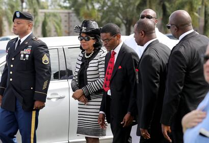 I funerali del sergente David Johnson 6