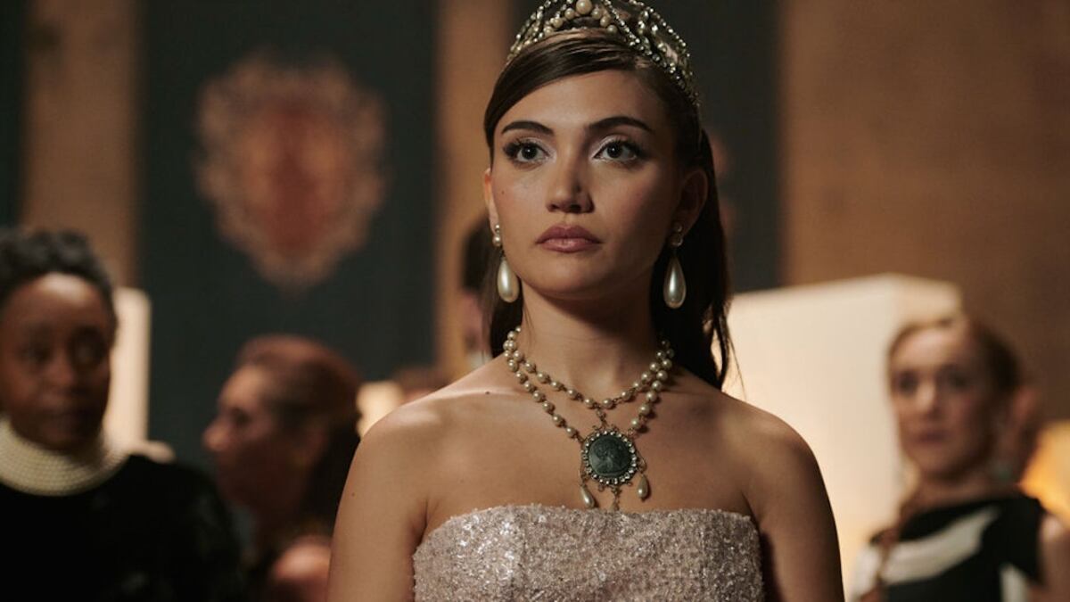 Tra fantasy e teen drama: in streaming c'è la Vampire Academy