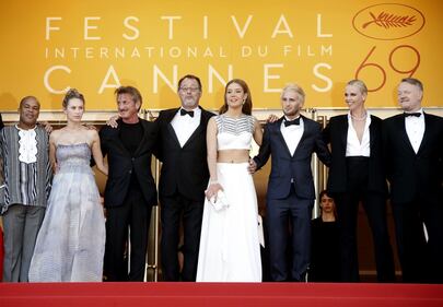 La figlia di Sean Penn gli ruba la scena a Cannes 18