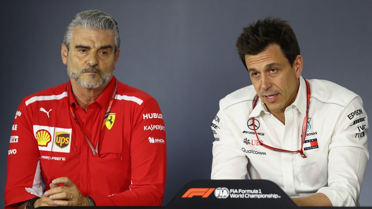 Formula Uno, caduta di stile della Mercedes. Il muretto ad Hamilton: "Vinci, poi ne parliamo"