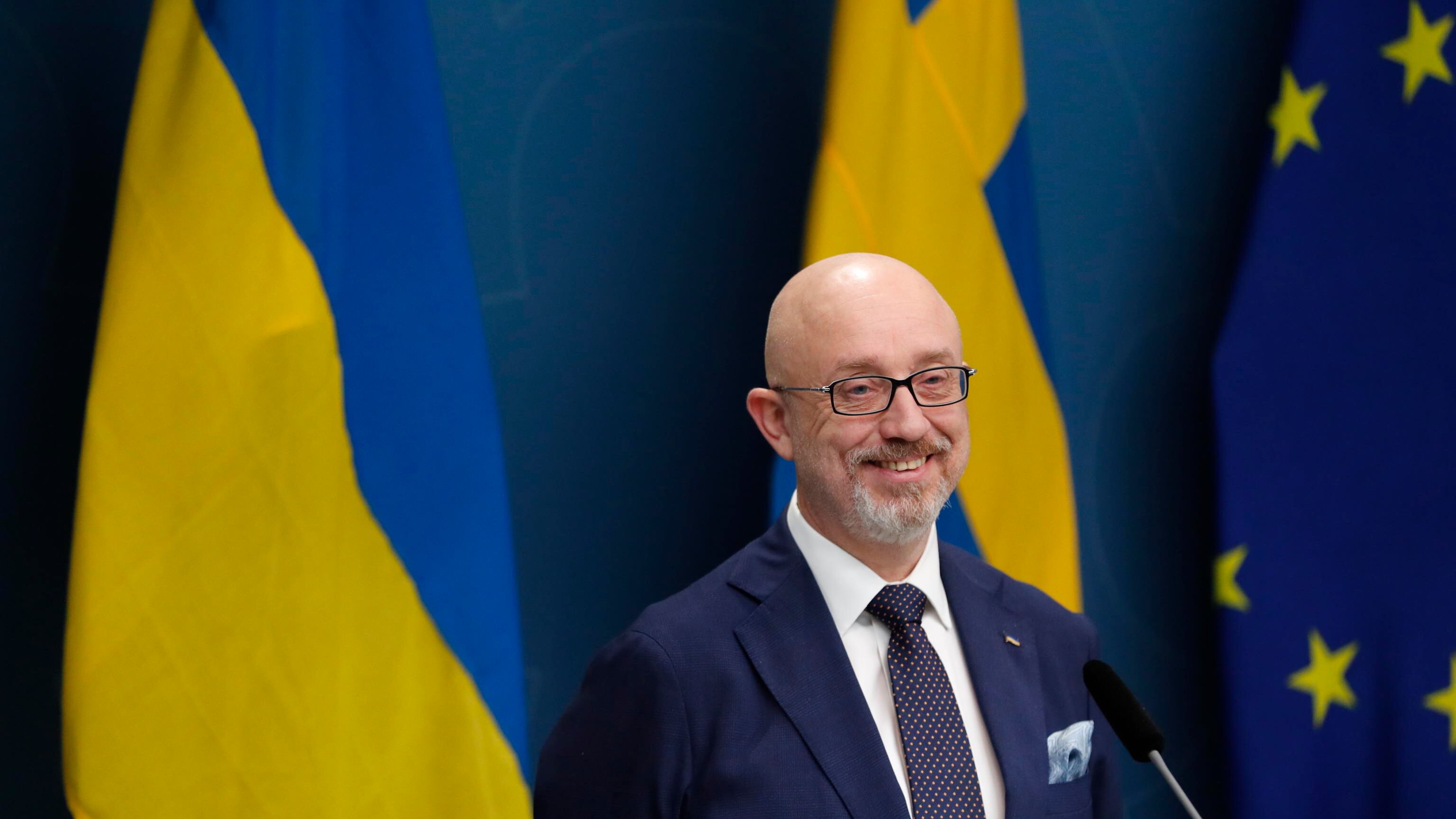 Cambio in vista alla Difesa di Kiev: la corruzione costa il posto a Reznikov