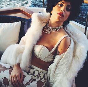 Lady Gaga, nuovo tattoo e stravanganza all'italiana 4