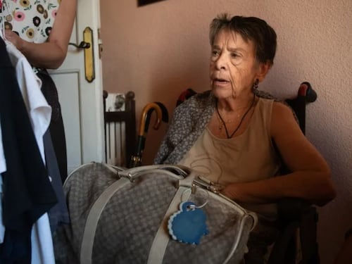 Morta Maricarmen Abascal, l’87enne sfrattata simbolo delle proteste per il diritto alla casa in Spagna