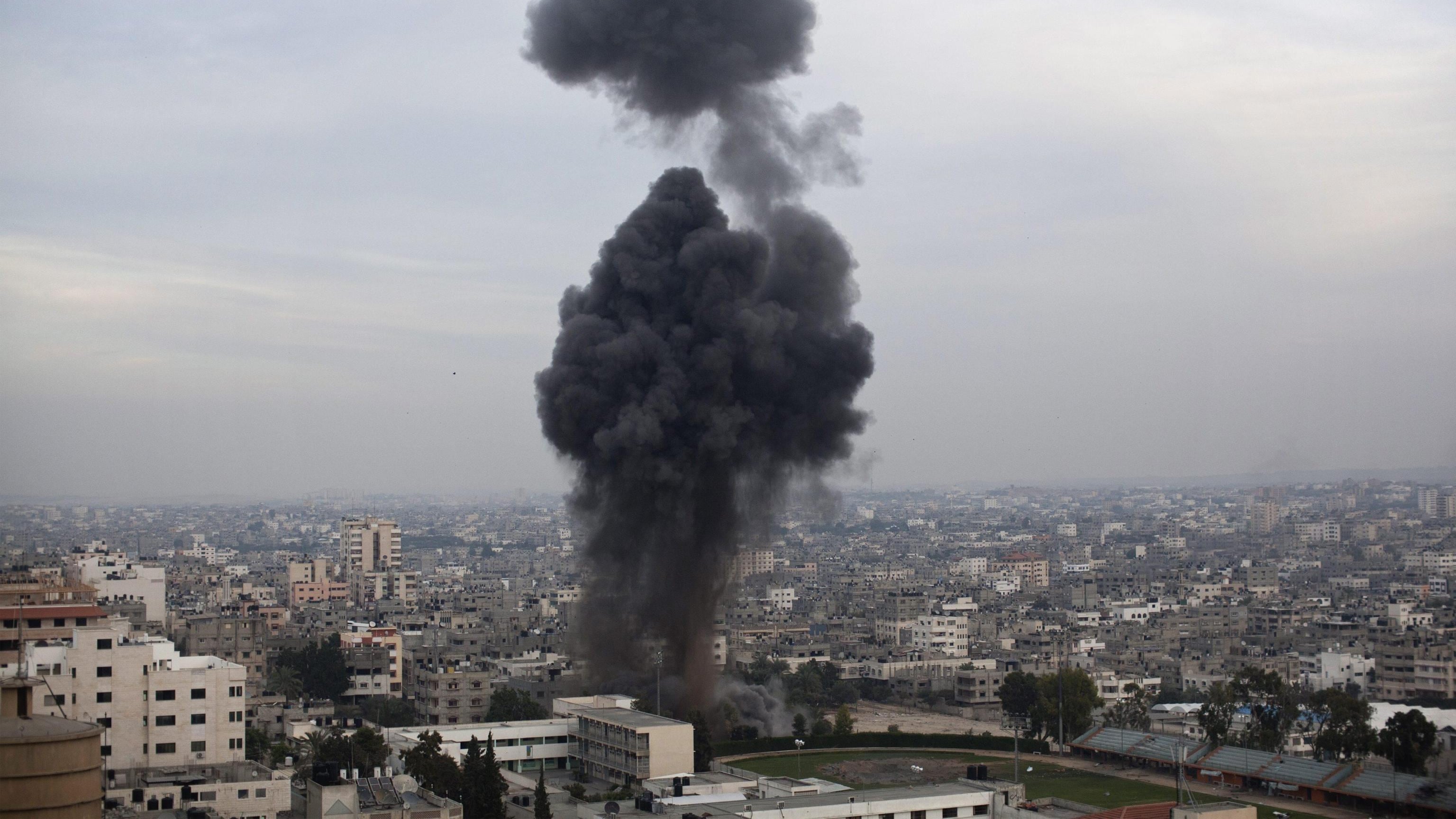 Gaza, fonti palestinesi: "Tregua tra Hamas e Israele"