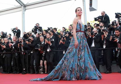 Cannes 2018: Charlotte Casiraghi incinta in abito nero 2