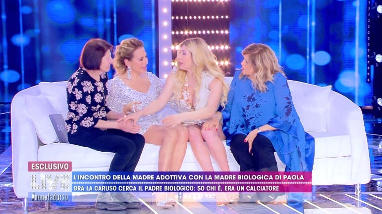 Barbara d'Urso sarà la madrina al battesimo del figlio di Paola Caruso