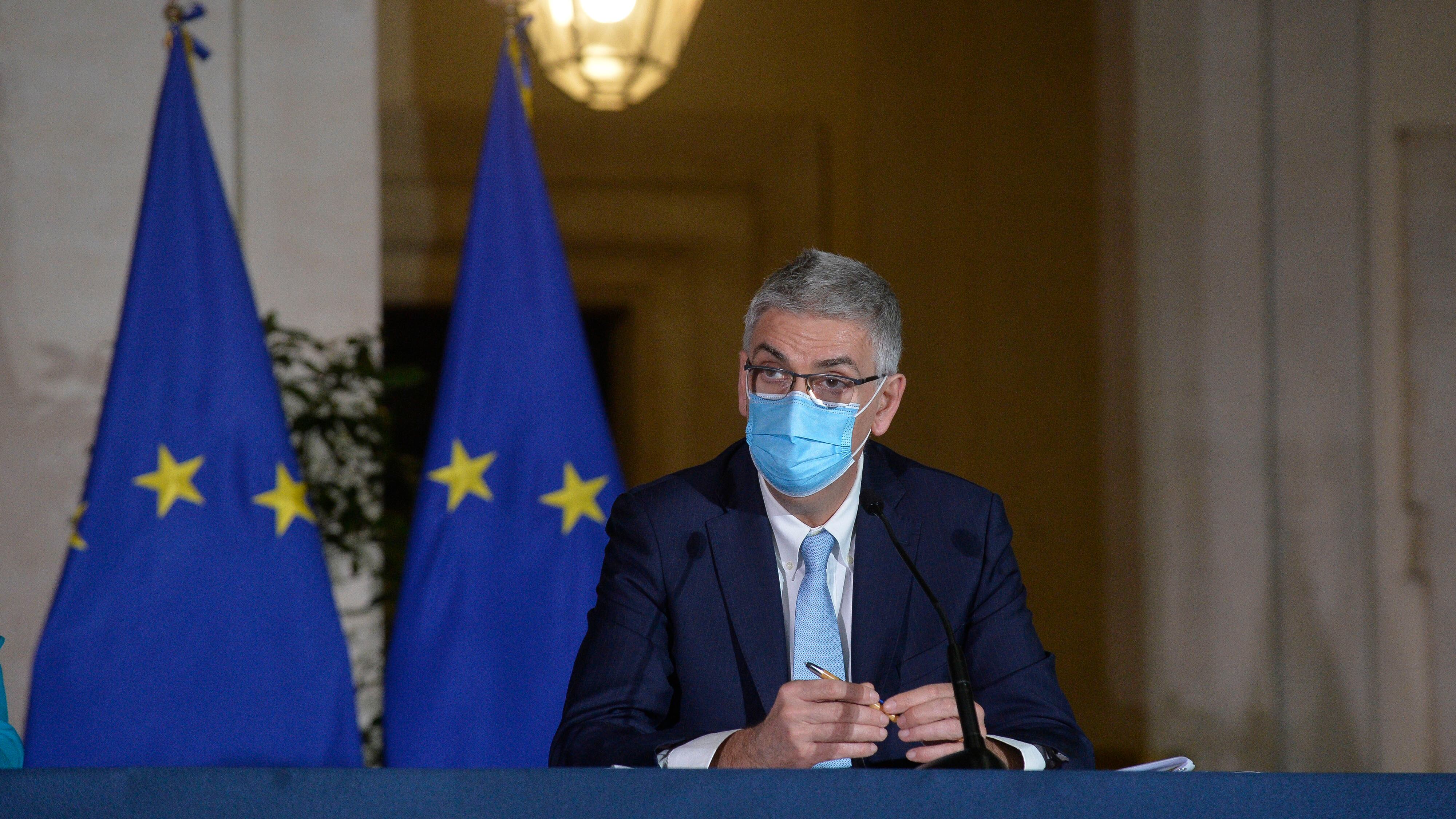 Lo strano silenzio dei no-lockdown