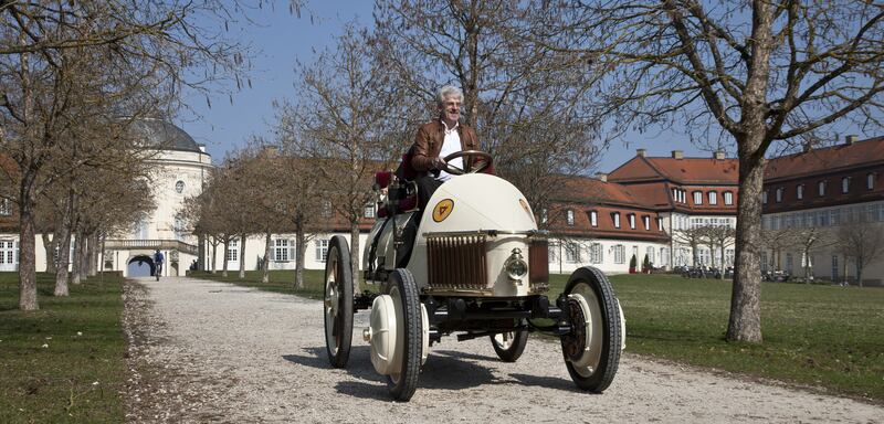 Lohner-Porsche Sempre Vivus