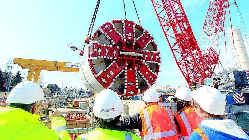La metropolitana 4 costa troppo I cantieri diventano un miraggio