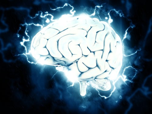 Scosse alla testa per ridurre l'aggressività e allenare il cervello