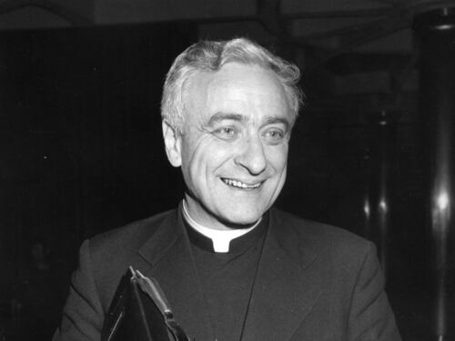 Addio a monsignor Bettazzi, vescovo di sinistra. Era l'ultimo testimone del Concilio Vaticano II