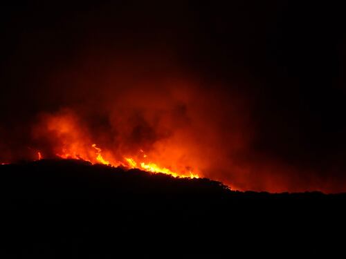 Sardegna, fiamme alte e centinaia di evacuati: cosa succede