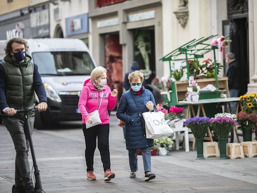 Negozi, ristoranti e passeggiate: cosa cambia in queste Regioni