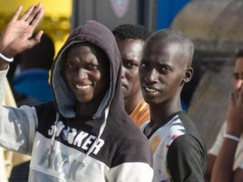 Varese, i migranti lavoreranno a ritinteggiare le scuole della città
