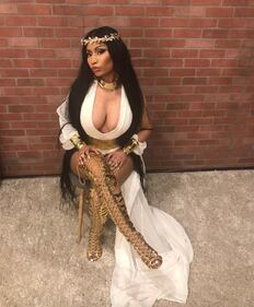 Nicki Minaj hot e fetish in lattice nero 11