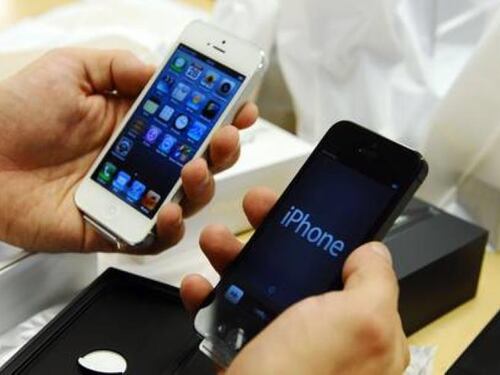 Ladro gentiluomo ruba iPhone ma restituisce la sim e copia a mano la rubrica