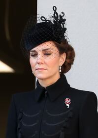 La Regina Elisabetta II, Camilla Parker Bowles e Kate Middleton al Remembrance Day: foto 7