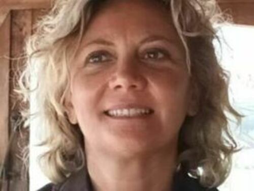 Messaggi e baci rubati alla sindaca: l'ex capo dei vigili accusato di molestie