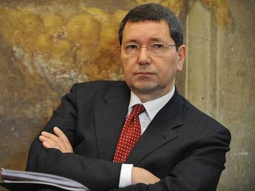 La sparata del Pd Marino: "Le canne fanno bene perché tolgono i dolori"