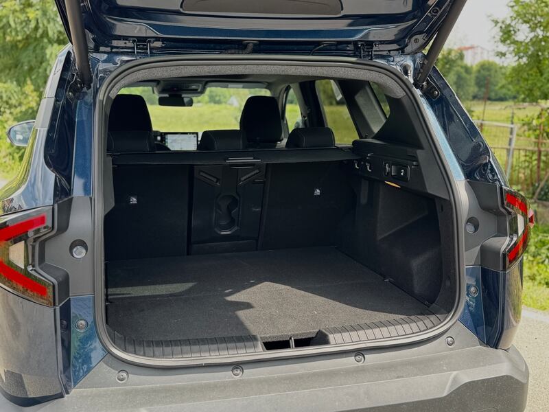 Dacia Bigster Hybrid: guarda la gallery del nuovo SUV ibrido full 10