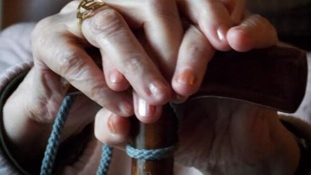 I «selfie» dei clochard diventano una mostra