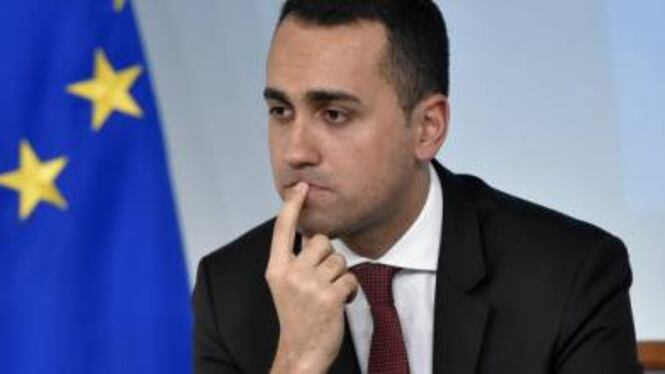 L'autogol costituzionale di Di Maio sul Def