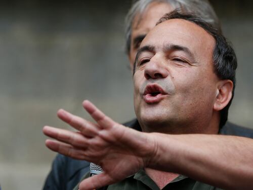 Migranti, Mimmo Lucano condannato a 13 anni