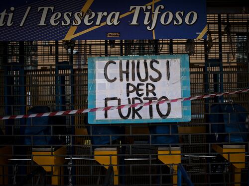 Via al piano: al Parma 5 milioni. Ai giocatori non bastano, però...