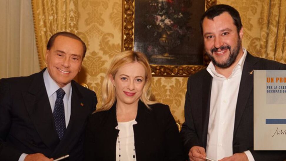 Berlusconi, Salvini e Meloni firmano il programma del centrodestra