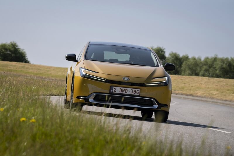 Toyota Prius Plug-In 2023: guarda tutte le foto 5