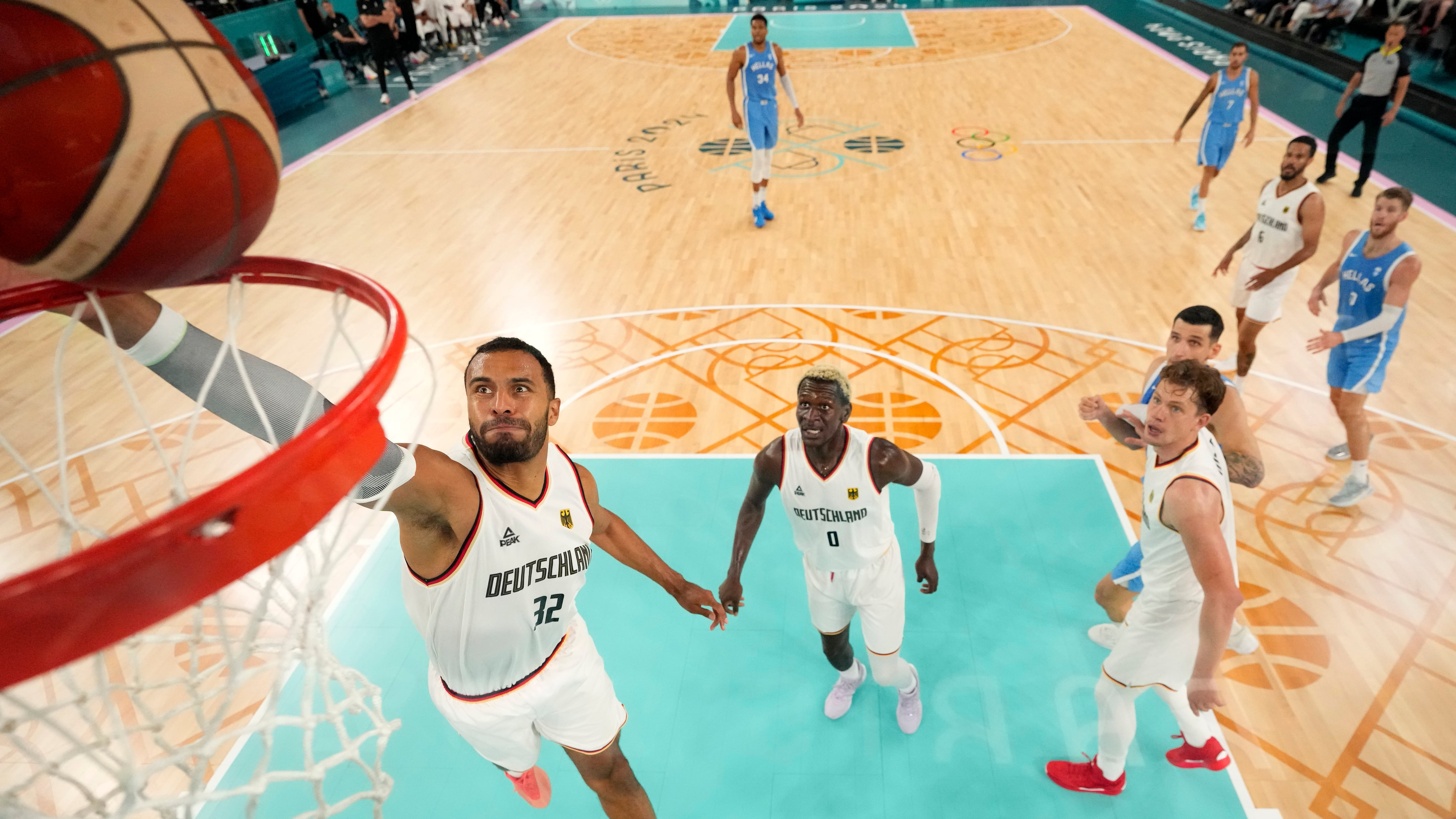 Basket, un super Giannis non basta: la Germania batte la Grecia 76-63 e vola in semifinale