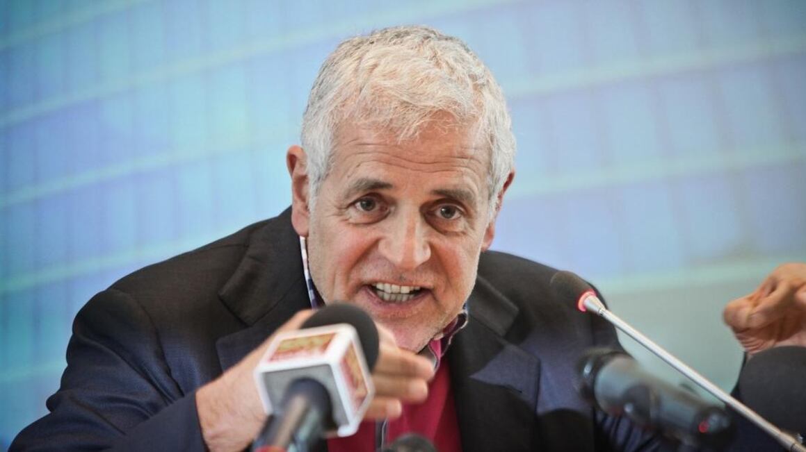 «Non taglio i nostri treni per pagare il Sud»